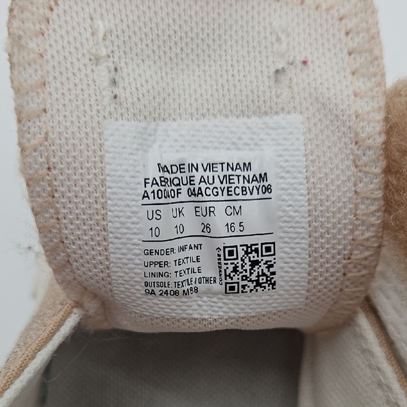 Adorable Sherpa Bear Face Kids Sneakers in Tan and White Velcro - Picture 13 of 15